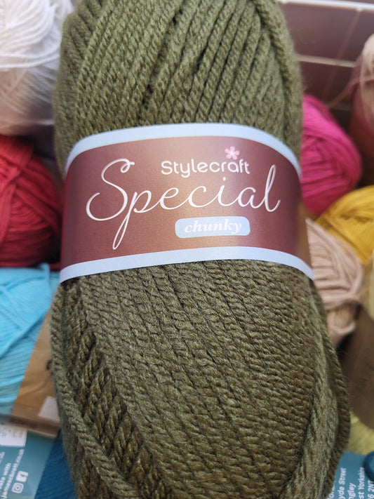 Special Chunky yarn - Khaki 1027 - 100g